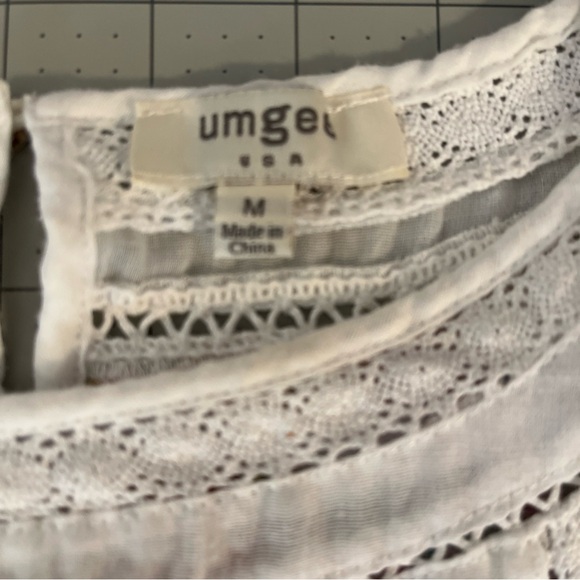 Umgee White Gauze Blouse Crochet & Floral Embroidery Detail M - Picture 10 of 11